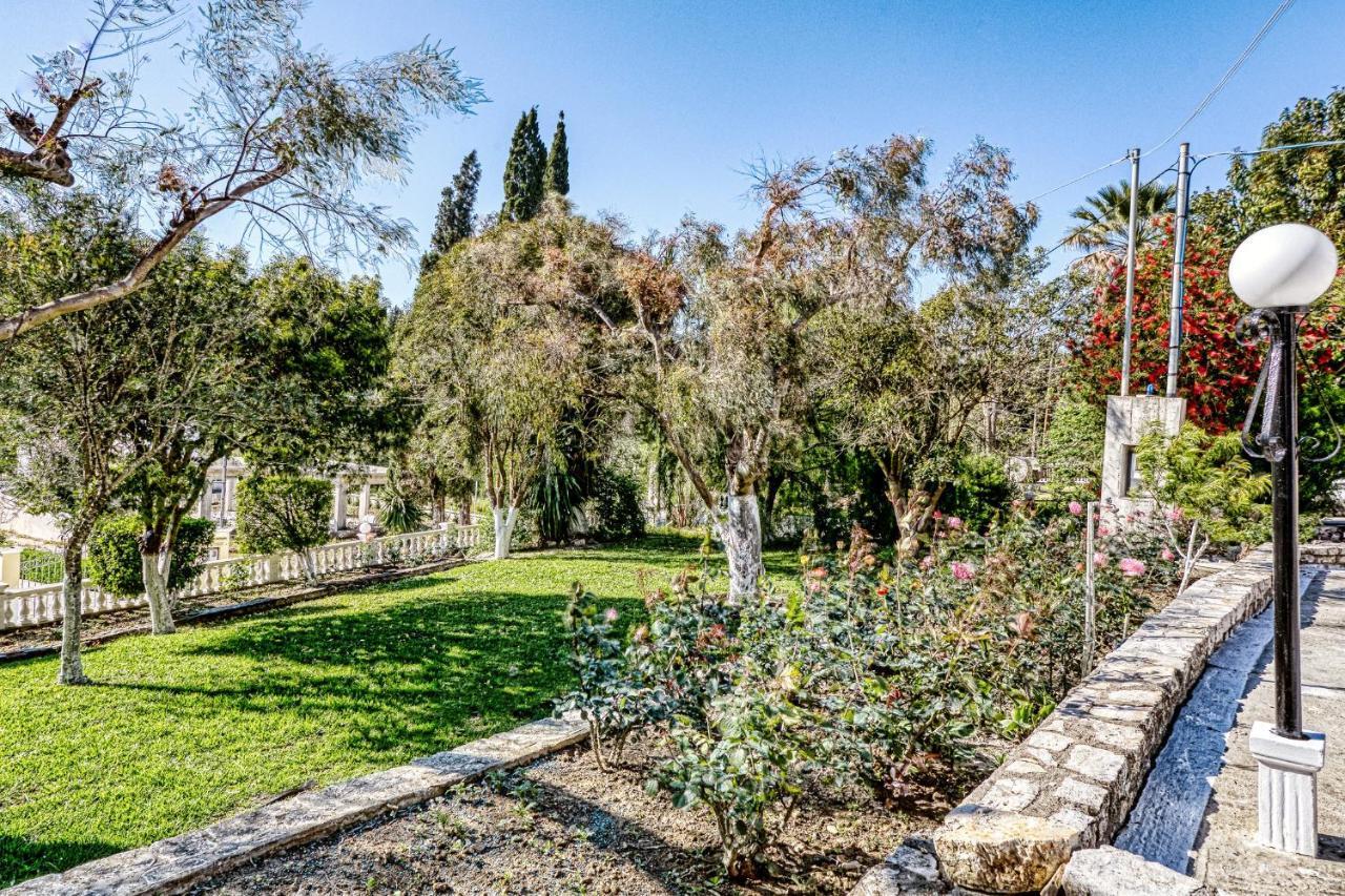 Villa Danai Agios Georgios Pagon Exterior photo